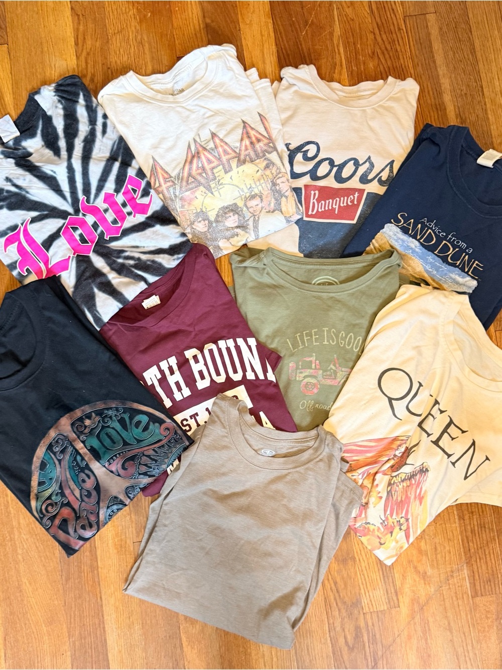 9 various Graphic Tee - Assorted Colors